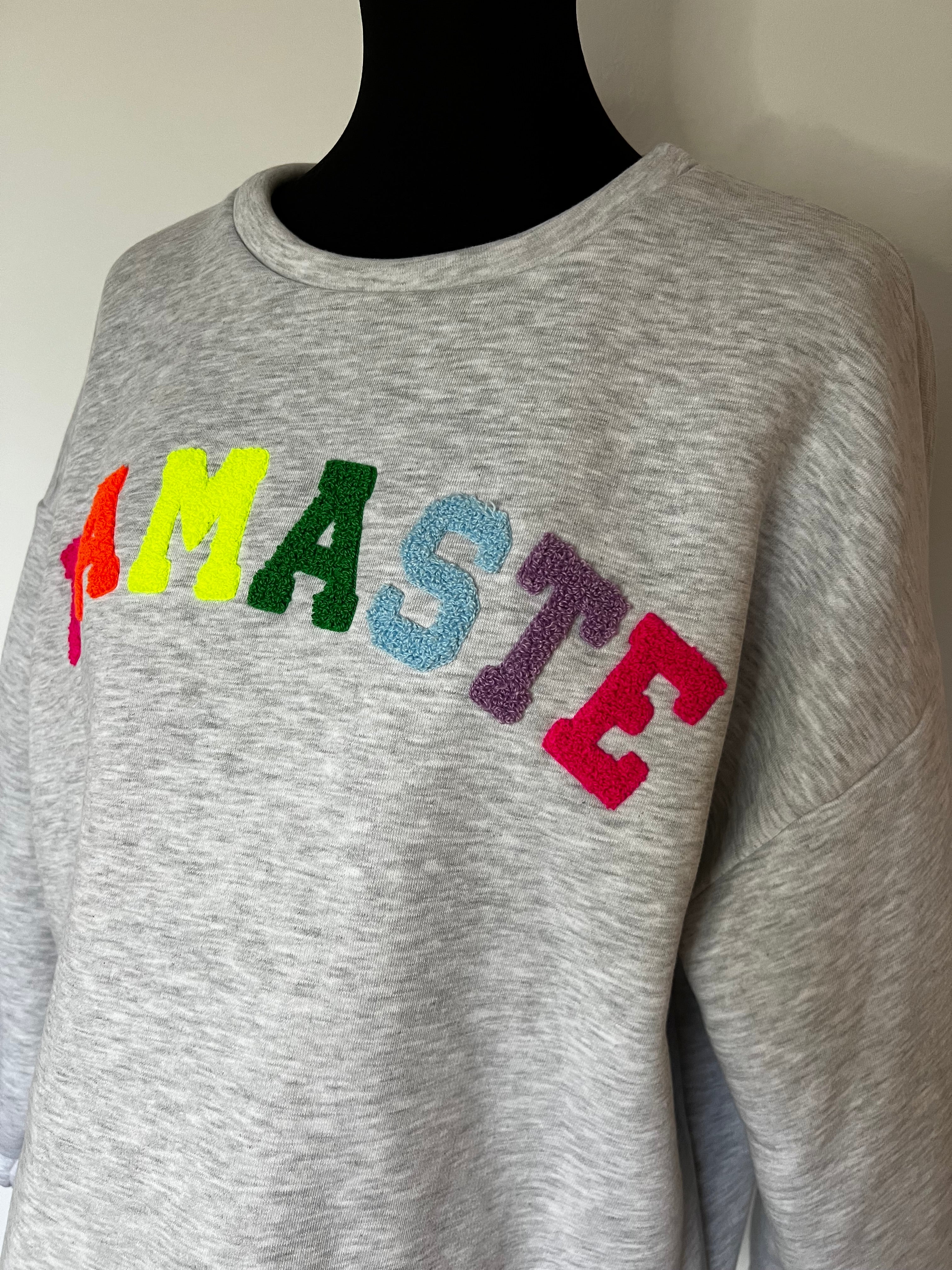 Sweatshirt Namaste