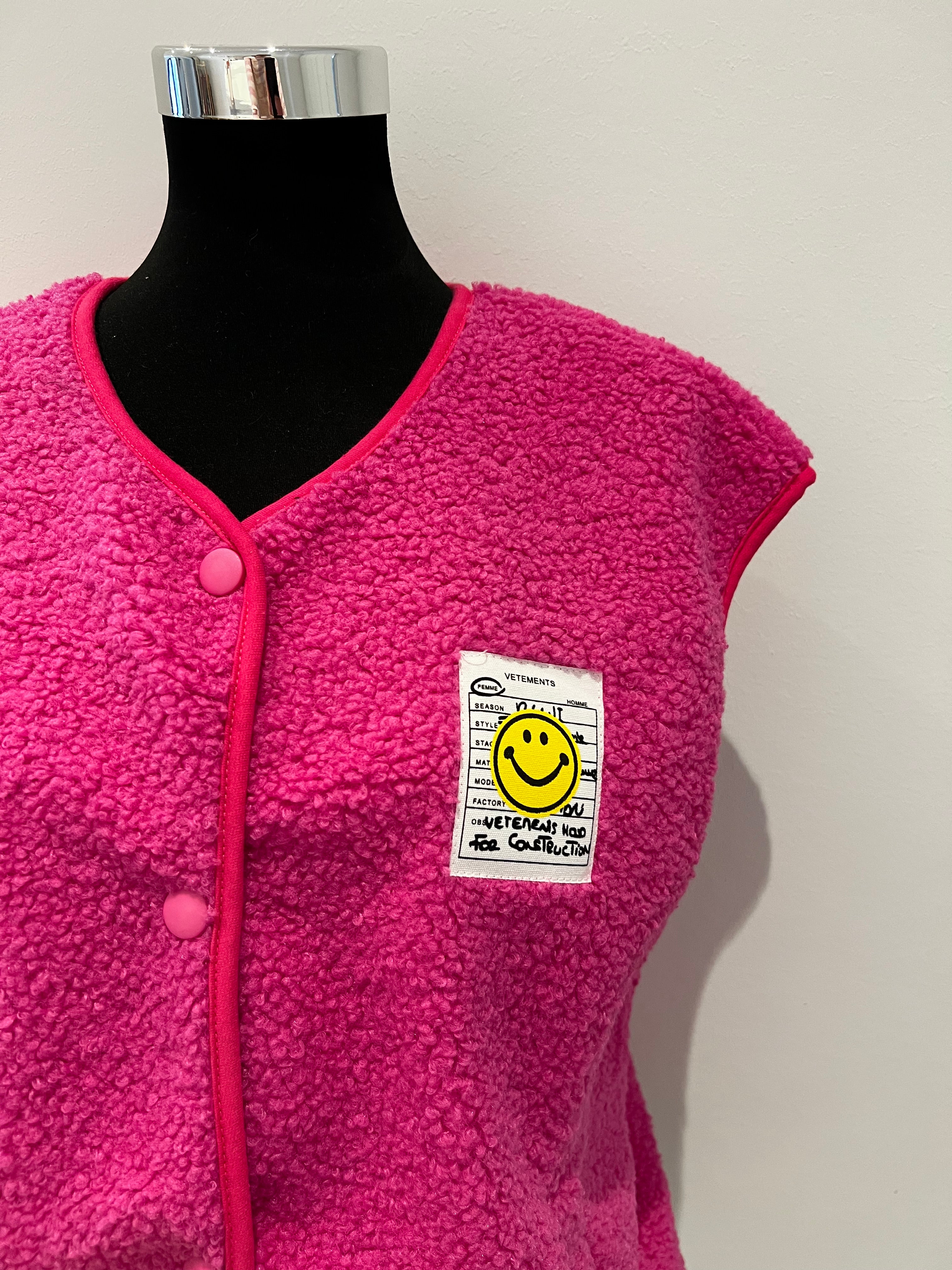 Teddyweste Smiley Patch